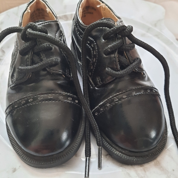 4/$20 Young Classics Dress Shoes Black Oxford Tod 5.5W - Picture 4 of 9